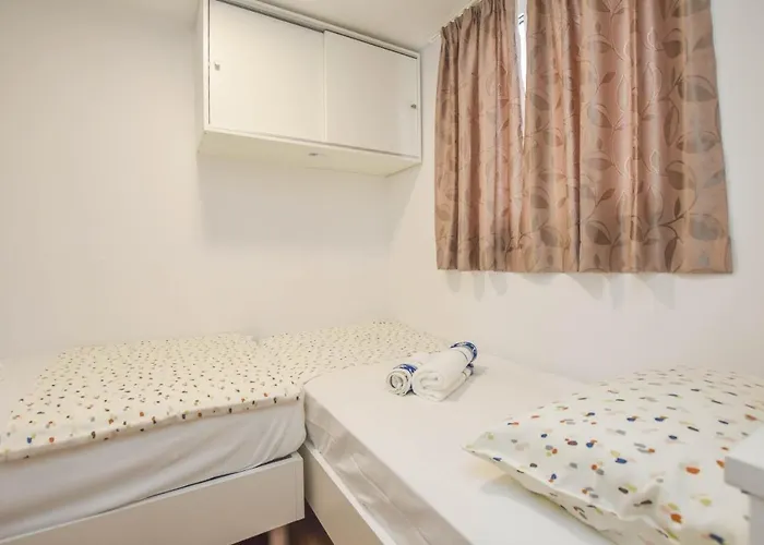 Mobile Dandelion Apartment