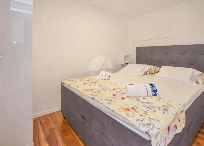 Mobile Dandelion Apartment