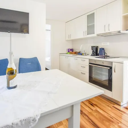 Mobile Dandelion * Biograd Na Moru