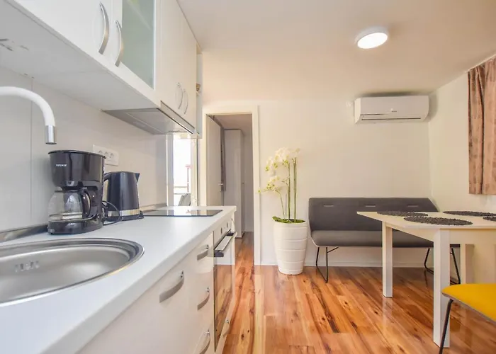 Appartement Mobile Dandelion Biograd Na Moru